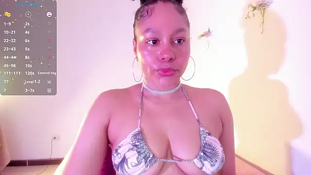 Snapshot of Electric_bae chatting on 02/28/25, 02:53 Electric bae online show from 02/28/25, 02:53