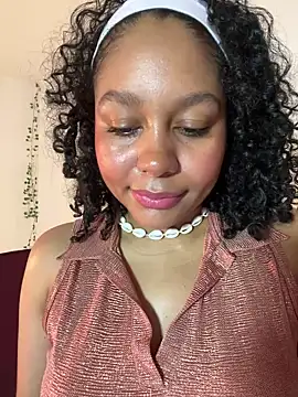 Snapshot of Electric_bae chatting on 03/05/25, 03:29 Electric bae online show from 03/05/25, 03:29