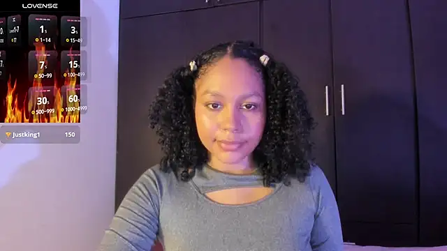 Snapshot of Electric_bae chatting on 03/09/25, 07:59 Electric bae online show from 03/09/25, 07:59