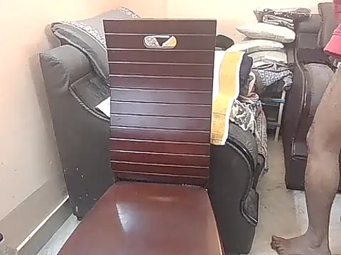 Snapshot of redvelvet_4 chatting on 11/10/25, 07:35 redvelvet 4 online show from 11/10/25, 07:35