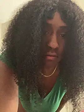 Snapshot of Foreignthababyy chatting on 11/05/25, 06:52 Foreignthababyy online show from 11/05/25, 06:52