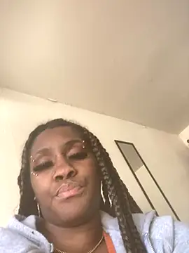 Snapshot of Foreignthababyy chatting on 12/02/25, 06:58 Foreignthababyy online show from 12/02/25, 06:58