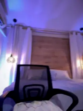 Snapshot of halaaa_1 chatting on 11/13/25, 07:24 halaaa 1 online show from 11/13/25, 07:24