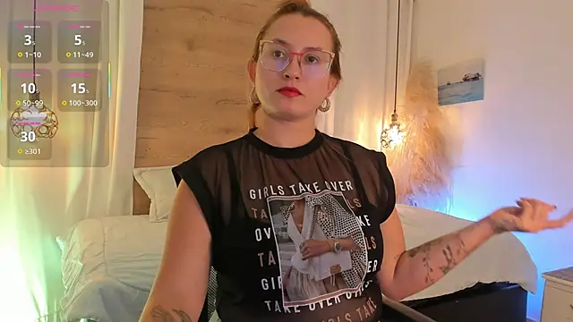 Snapshot of halaaa_1 chatting on 12/16/25, 07:08 halaaa 1 online show from 12/16/25, 07:08