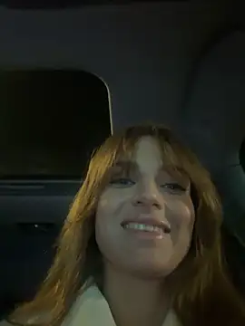 Snapshot of -AngelAri- chatting on 03/13/26, 06:03 -AngelAri- online show from 03/13/26, 06:03