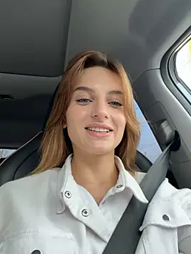 Snapshot of -AngelAri- chatting on 04/05/26, 09:17 -AngelAri- online show from 04/05/26, 09:17