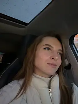 Snapshot of -AngelAri- chatting on 04/22/26, 05:47 -AngelAri- online show from 04/22/26, 05:47