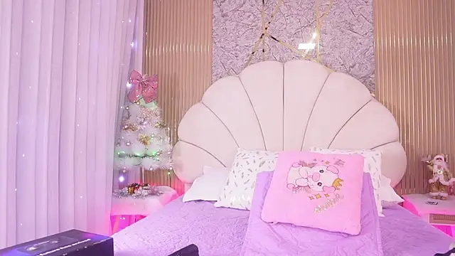 Snapshot of mssburbuja chatting on 12/16/25, 03:11 mssburbuja online show from 12/16/25, 03:11