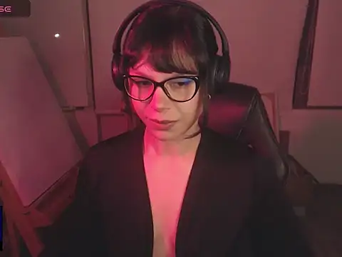 Snapshot of alien__show chatting on 03/16/26, 09:46 alien show online show from 03/16/26, 09:46