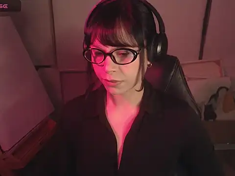 Snapshot of alien__show chatting on 03/20/26, 03:44 alien show online show from 03/20/26, 03:44