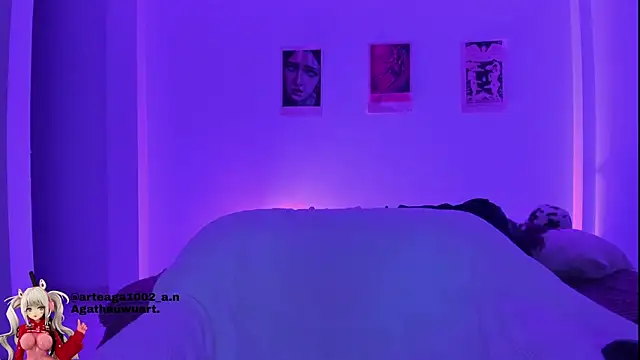 Moonlight1002 online show from 10/10/25, 02:10