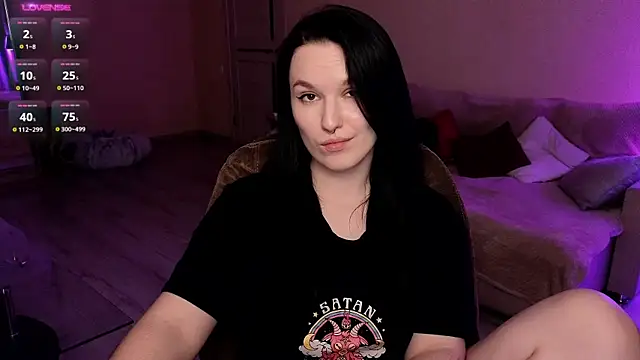 Snapshot of Val_lava chatting on 03/20/25, 10:51 Val lava online show from 03/20/25, 10:51