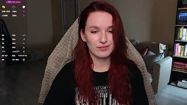 Snapshot of Val_lava chatting on 11/23/25, 08:08 Val lava online show from 11/23/25, 08:08