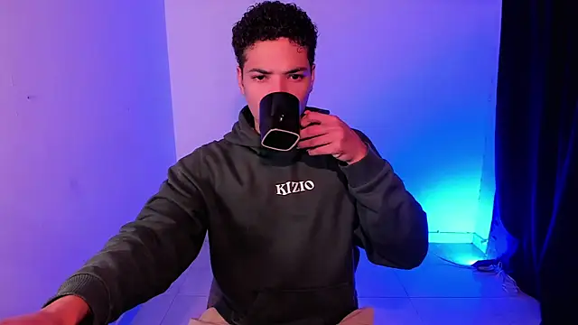 MitchellXD online show from 09/19/25, 02:40