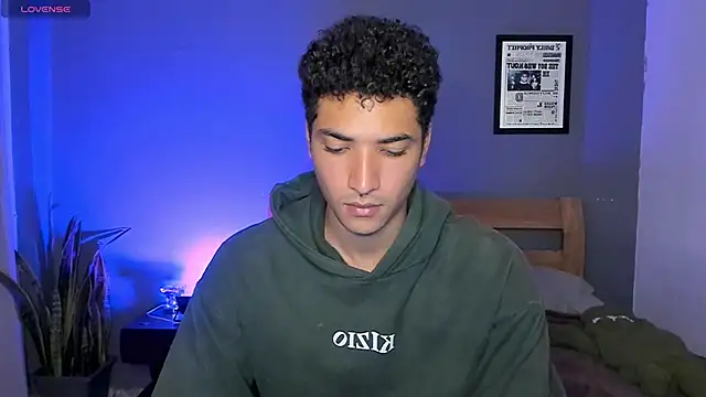 Snapshot of MitchellXD chatting on 03/15/26, 03:29 MitchellXD online show from 03/15/26, 03:29