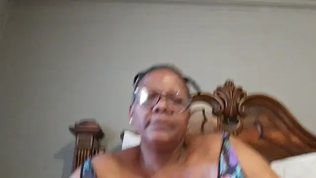 Snapshot of SEXYBOOBSNASS chatting on 01/28/25, 10:34 SEXYBOOBSNASS online show from 01/28/25, 10:34