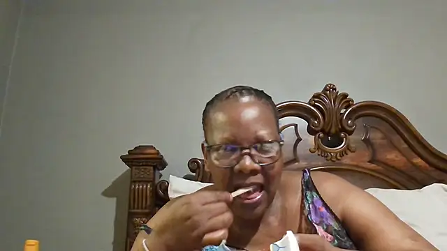 Snapshot of SEXYBOOBSNASS chatting on 02/02/25, 08:08 SEXYBOOBSNASS online show from 02/02/25, 08:08