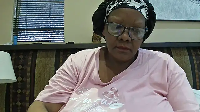 Snapshot of SEXYBOOBSNASS chatting on 09/12/25, 04:56 SEXYBOOBSNASS online show from 09/12/25, 04:56