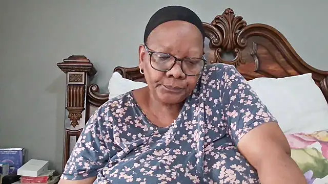 Snapshot of SEXYBOOBSNASS chatting on 10/11/25, 01:42 SEXYBOOBSNASS online show from 10/11/25, 01:42