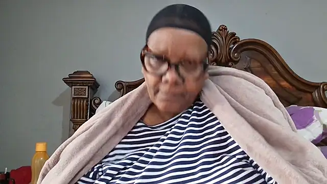 Snapshot of SEXYBOOBSNASS chatting on 10/20/25, 05:08 SEXYBOOBSNASS online show from 10/20/25, 05:08