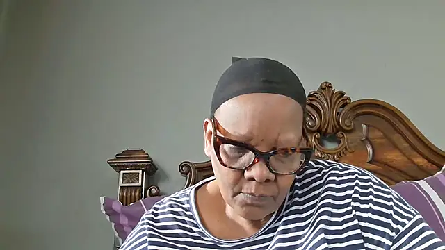 Snapshot of SEXYBOOBSNASS chatting on 10/22/25, 04:24 SEXYBOOBSNASS online show from 10/22/25, 04:24