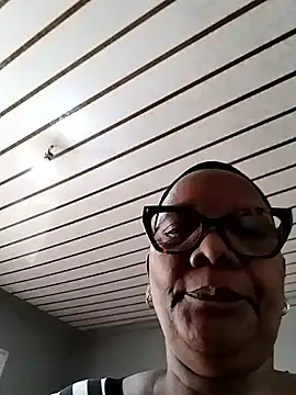 Snapshot of SEXYBOOBSNASS chatting on 10/26/25, 05:35 SEXYBOOBSNASS online show from 10/26/25, 05:35