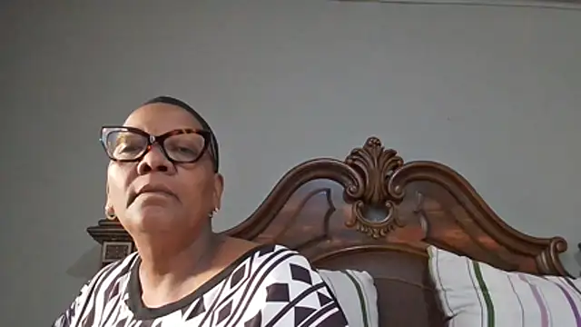 Snapshot of SEXYBOOBSNASS chatting on 11/21/25, 03:49 SEXYBOOBSNASS online show from 11/21/25, 03:49