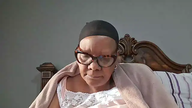 Snapshot of SEXYBOOBSNASS chatting on 11/23/25, 03:50 SEXYBOOBSNASS online show from 11/23/25, 03:50