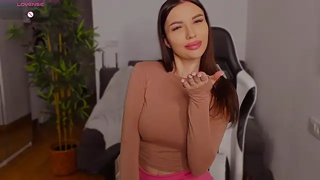 Snapshot of Jaylee_Krys chatting on 10/29/25, 05:58 Jaylee Krys online show from 10/29/25, 05:58