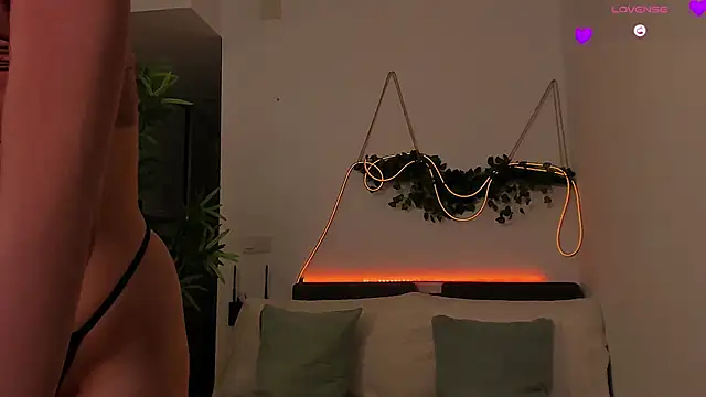 Jaylee Krys online show from 02/15/26, 06:04