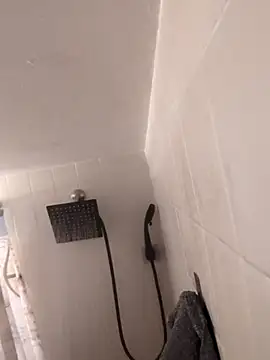 Snapshot of JadaSkyy chatting on 12/01/25, 05:07 JadaSkyy online show from 12/01/25, 05:07