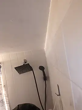 Snapshot of JadaSkyy chatting on 12/03/25, 05:11 JadaSkyy online show from 12/03/25, 05:11