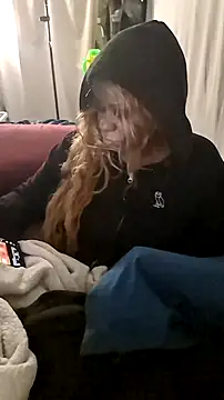 Snapshot of JadaSkyy chatting on 04/07/26, 07:03 JadaSkyy online show from 04/07/26, 07:03