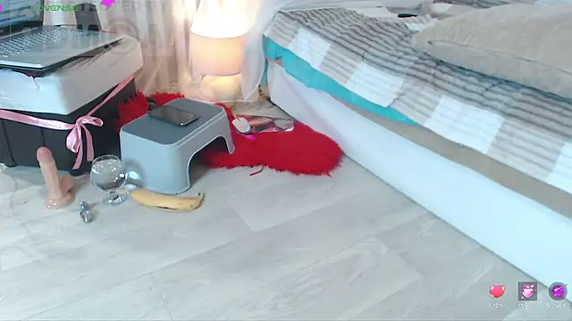 Snapshot of sexyshowow chatting on 02/26/25, 04:45 sexyshowow online show from 02/26/25, 04:45