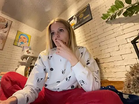 Angel girllovemy online show from 02/21/25, 04:05