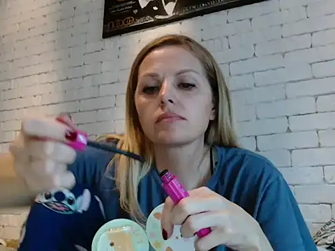 Angel girllovemy online show from 10/02/25, 07:48