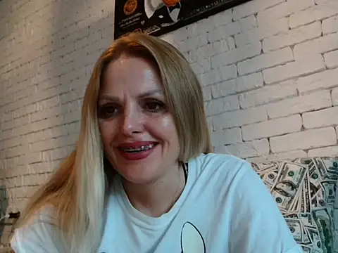 Angel girllovemy online show from 10/07/25, 09:28