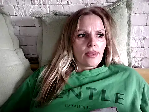 Angel girllovemy online show from 01/15/26, 09:03