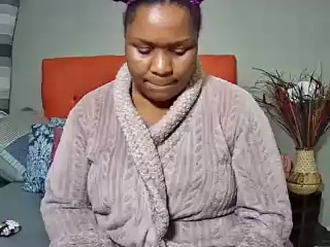 Snapshot of missboobsxx chatting on 02/17/25, 07:53 missboobsxx online show from 02/17/25, 07:53