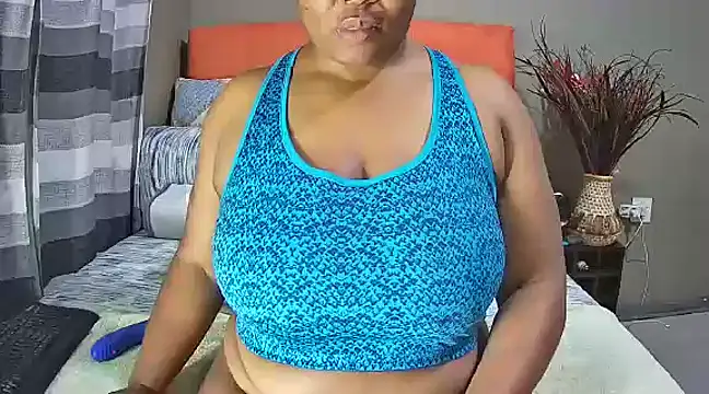 Snapshot of missboobsxx chatting on 03/09/25, 04:33 missboobsxx online show from 03/09/25, 04:33