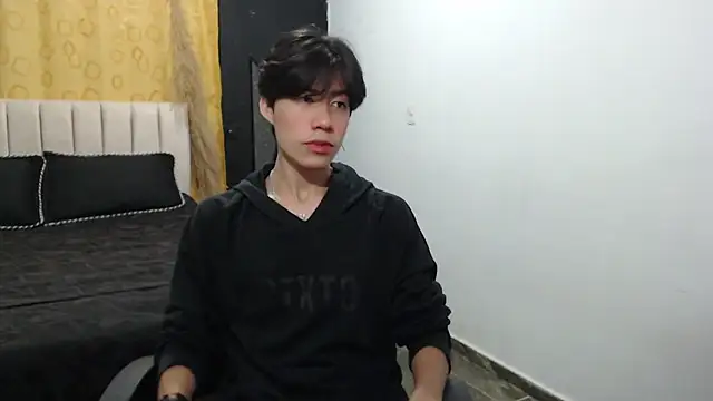 Elio-cam online show from 12/12/24, 08:14