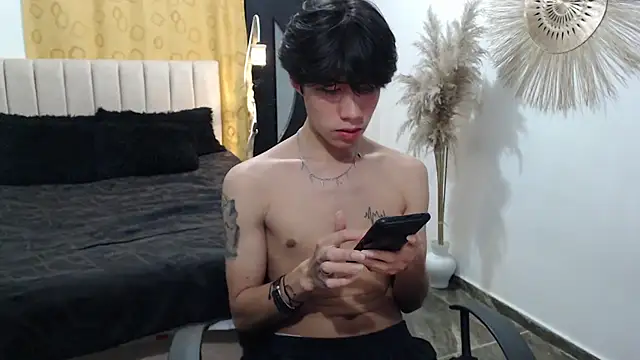 Elio-cam online show from 09/09/25, 02:22