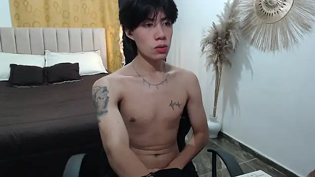 Elio-cam online show from 11/08/25, 08:47