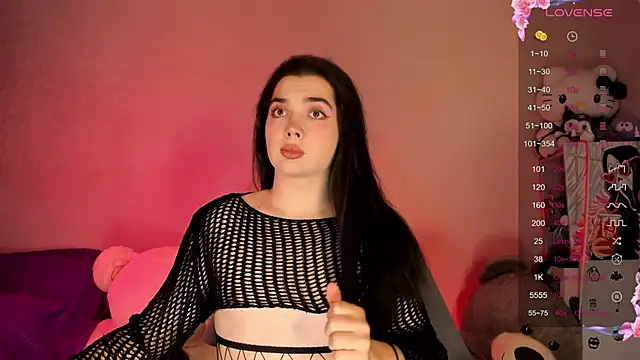 YsabellViveris online show from 10/10/25, 01:43