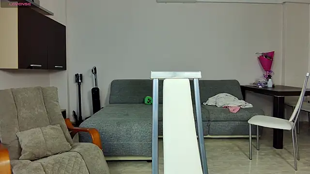 Snapshot of -Rin-Chan chatting on 03/13/26, 02:12 -Rin-Chan online show from 03/13/26, 02:12