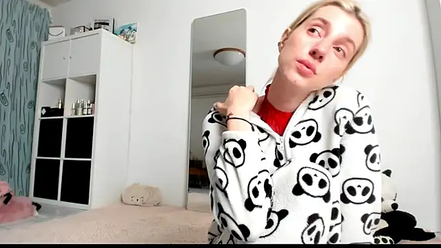 KenzieDawton online show from 02/24/25, 06:16