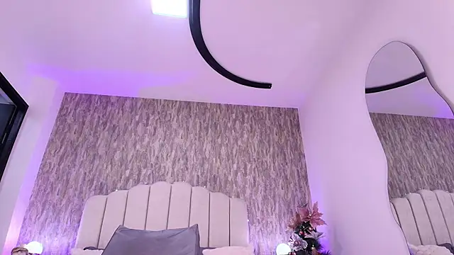 raven lilith  online show from 11/29/25, 03:20