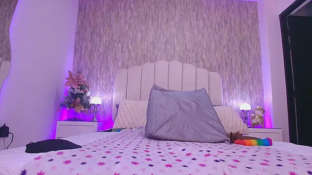 raven lilith  online show from 12/20/25, 03:02