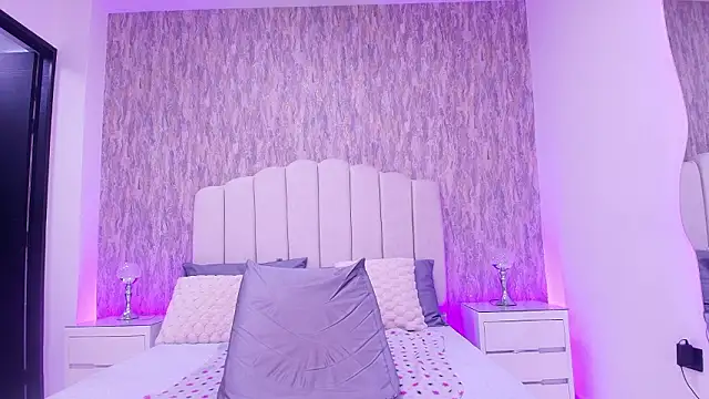 Snapshot of raven_lilith_ chatting on 03/20/26, 03:22 raven lilith online show from 03/20/26, 03:22