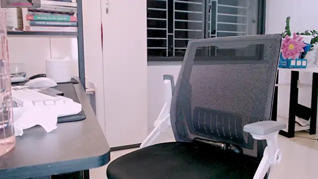 Shyn   online show from 11/07/25, 04:40